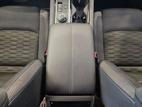 New 2025 Nissan Pathfinder SV w/ Black Appearance Package image 20