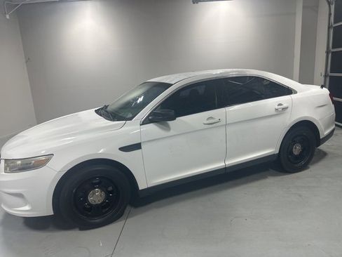 Used 2014 Ford Taurus Police Interceptor AWD image 2