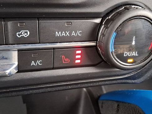 Used 2022 Ford Bronco Black Diamond image 28