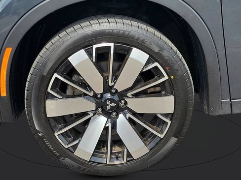 Used 2025 Mitsubishi Outlander SE AWD/4WD image 9