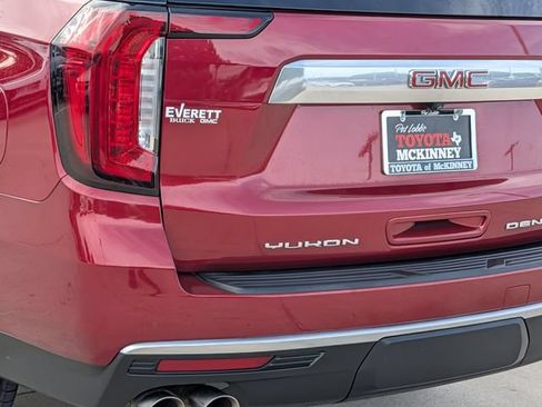 Used 2023 GMC Yukon XL Denali AWD/4WD image 8