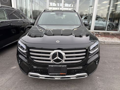 Used 2026 Mercedes-Benz GLB 250 4MATIC image 3