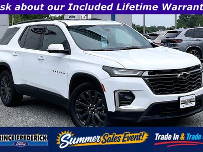 Used 2023 Chevrolet Traverse RS