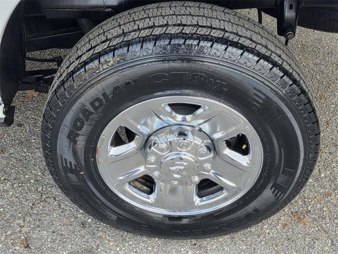 Used 2019 RAM 2500 Tradesman w/ Chrome Appearance Group image 31