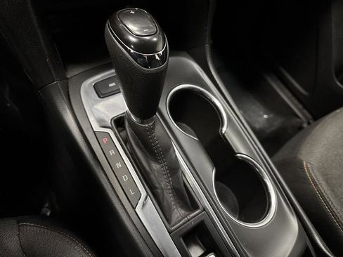 Used 2021 Chevrolet Equinox LT image 20