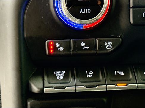 Used 2020 GMC Sierra 2500 Denali w/ Denali Ultimate Package image 21