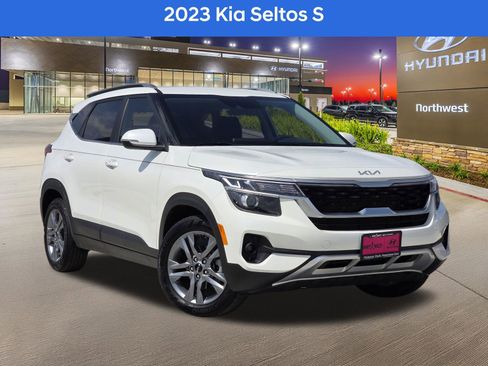 Used 2023 Kia Seltos S image 1