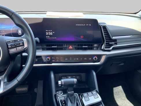 Used 2025 Kia Sportage SX FWD image 7