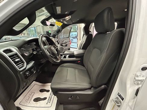 Used 2022 RAM 1500 Big Horn AWD/4WD image 55