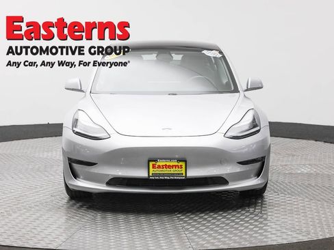 Used 2018 Tesla Model 3 Long Range image 2