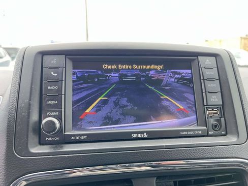 Used 2020 Dodge Grand Caravan SXT image 20