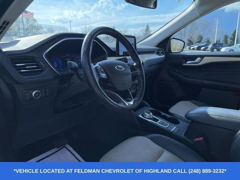 Used 2022 Ford Escape Titanium w/ Titanium Premium Package image 11