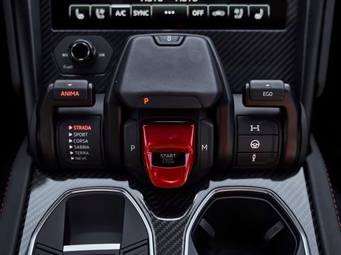 Used 2024 Lamborghini Urus S AWD/4WD image 70