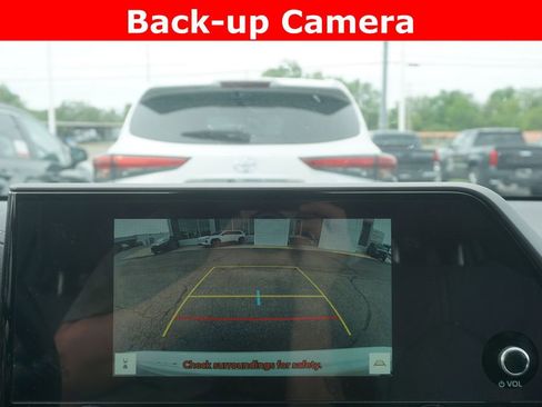 Used 2023 Toyota Highlander Limited AWD/4WD image 10
