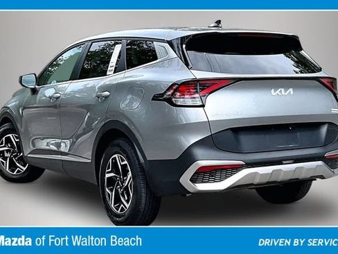 Used 2024 Kia Sportage LX FWD image 4