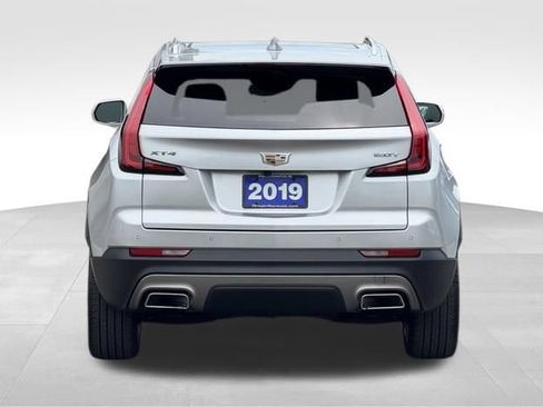 Used 2019 Cadillac XT4 Premium Luxury FWD image 6