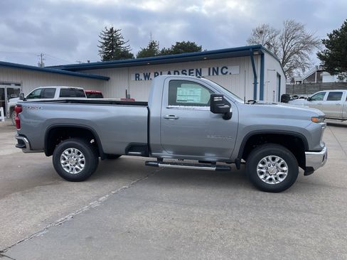 New 2026 Chevrolet Silverado 3500 LT image 14