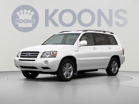 Used 2023 Toyota Highlander Bronze Edition AWD/4WD image 1
