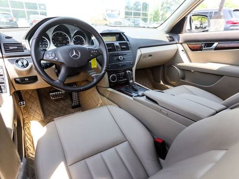 Used 2009 Mercedes-Benz C 350 Sport image 46