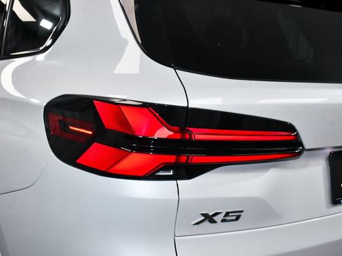Used 2026 BMW X5 xDrive40i AWD/4WD image 79