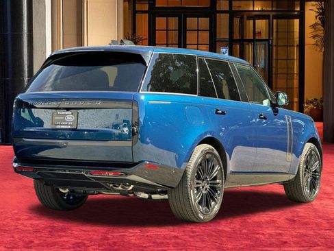 New 2026 Land Rover Range Rover SE AWD/4WD image 7