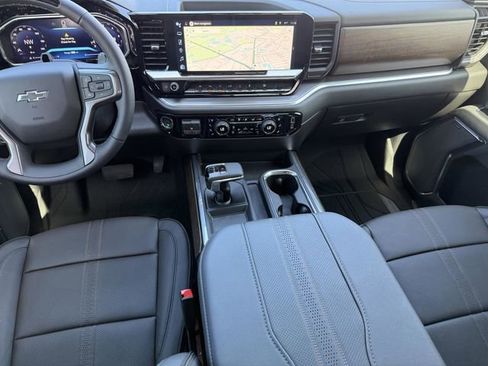 New 2026 Chevrolet Silverado 1500 High Country w/ High Country Premium Package AWD/4WD image 25
