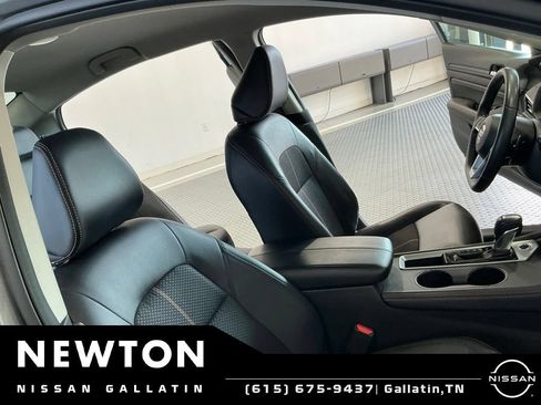 Used 2020 Nissan Altima 2.5 SR FWD image 12