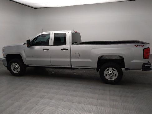 Used 2019 Chevrolet Silverado 2500 W/T w/ WT Convenience Package AWD/4WD image 3