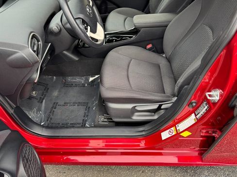 Used 2017 Toyota Prius Two image 18