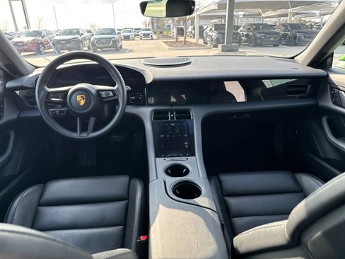 Used 2022 Porsche Taycan 4 Cross Turismo image 14