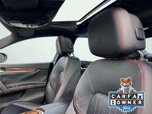 Used 2017 Maserati Ghibli Base image 41