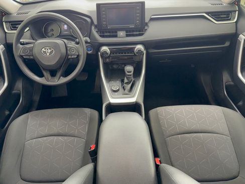 Used 2022 Toyota RAV4 XLE w/ Convenience Package AWD/4WD image 17