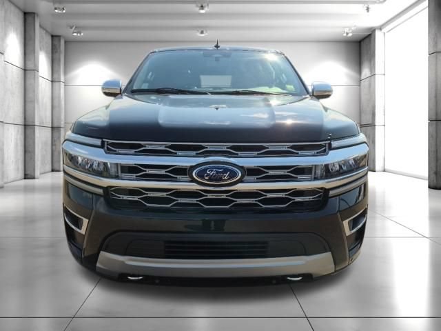 Used 2023 Ford Expedition Max Platinum AWD/4WD image 3