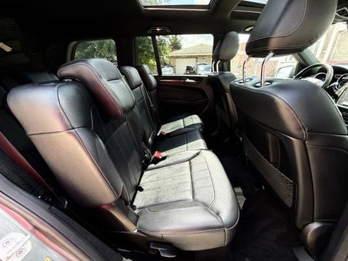 Used 2018 Mercedes-Benz GLS 450 4MATIC image 22