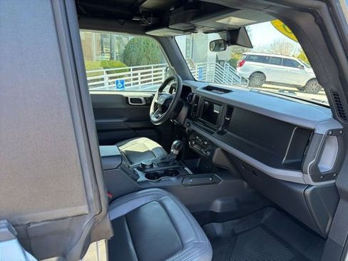 Used 2023 Ford Bronco 4-Door image 9