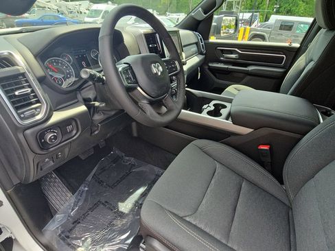 New 2026 RAM 1500 4x4 Crew Cab image 16