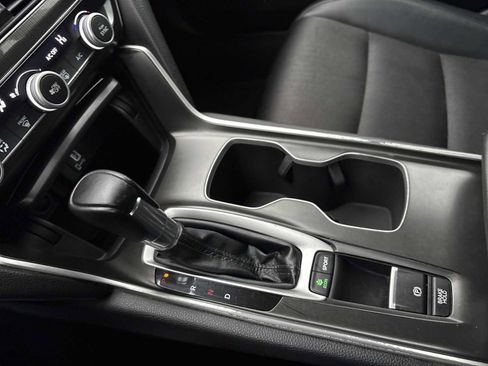 Used 2018 Honda Accord Sport image 30