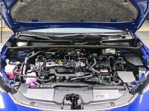 Certified 2026 Toyota Prius XLE FWD image 28