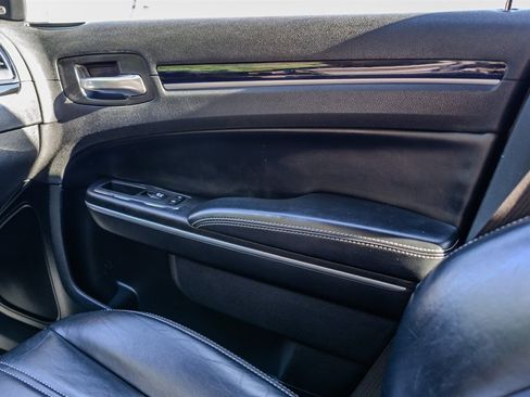 Used 2022 Chrysler 300 S RWD image 21