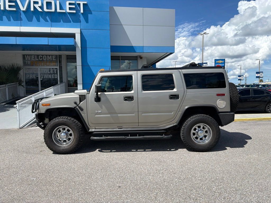 Used 2003 HUMMER H2 w/ Preferred Equipment Group AWD/4WD image 3