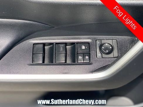 Used 2021 Toyota RAV4 XLE AWD/4WD image 14