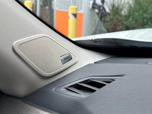 Used 2023 Nissan Pathfinder Platinum image 23