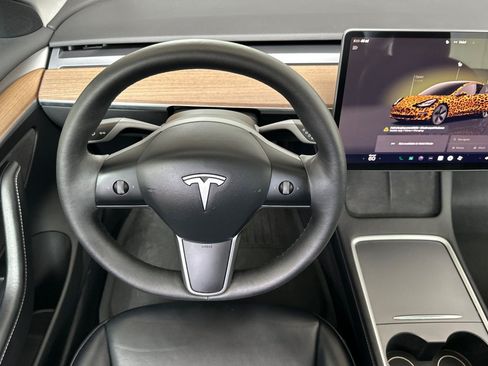 Used 2022 Tesla Model 3 Long Range AWD/4WD image 16