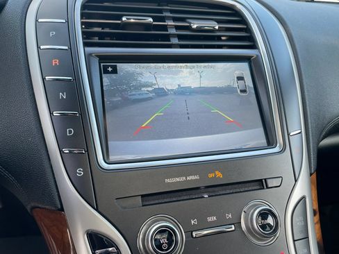 Used 2017 Lincoln MKX Reserve w/ Lincoln MKX Climate Package AWD/4WD image 29