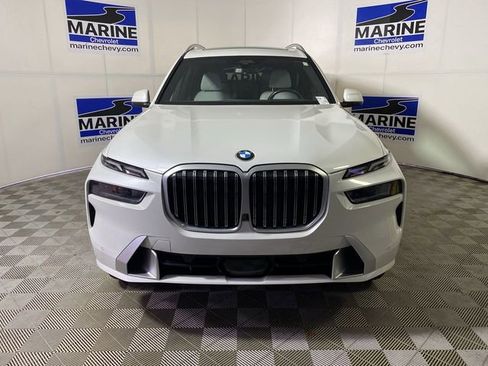 Used 2023 BMW X7 xDrive40i w/ Premium Package image 12