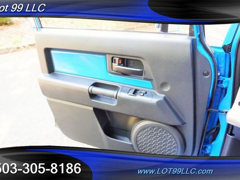 Used 2007 Toyota FJ Cruiser 4WD image 32