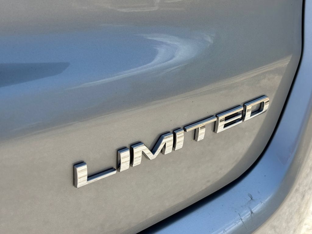 Used 2026 Jeep Compass Limited AWD/4WD image 13
