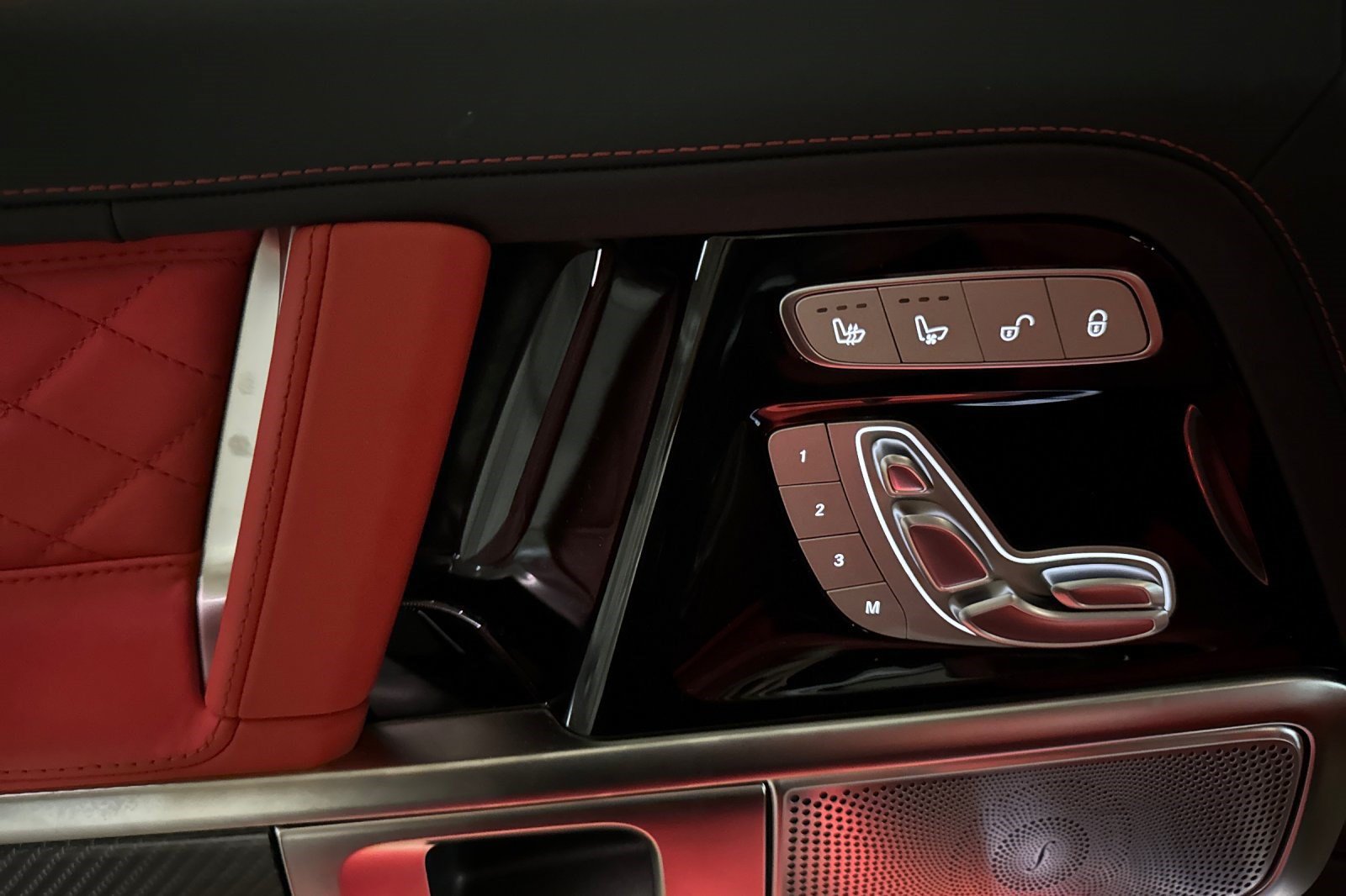 New 2027 Mercedes-Benz G 580 e image 14
