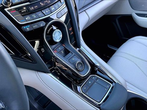 Used 2025 Acura RDX SH-AWD w/ Advance Package image 15