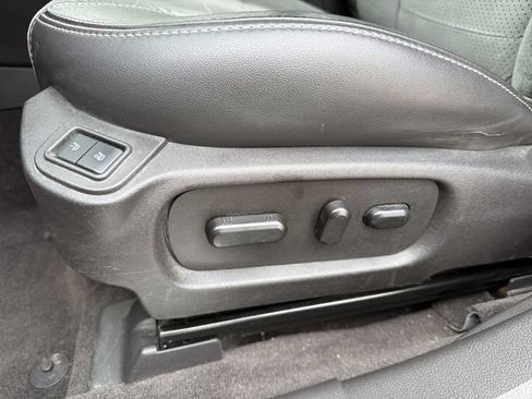 Used 2018 Ford Taurus SHO AWD/4WD image 14
